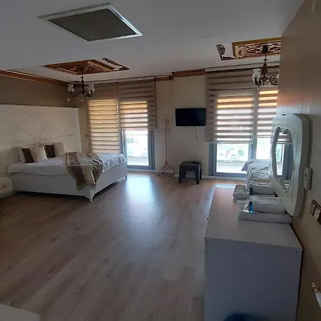 Aksu Hotel Aliaga